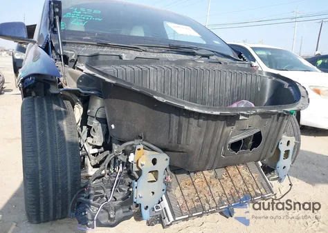 2022 Tesla Model X Dual Motor All-Wheel Drive z USA, uszkodzony, nr VIN 7SAXCBE57NF363929